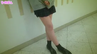 美脚が快感のあまりパンツにシミがｗ連れ込んだトイレで - FC2 Video - 204248