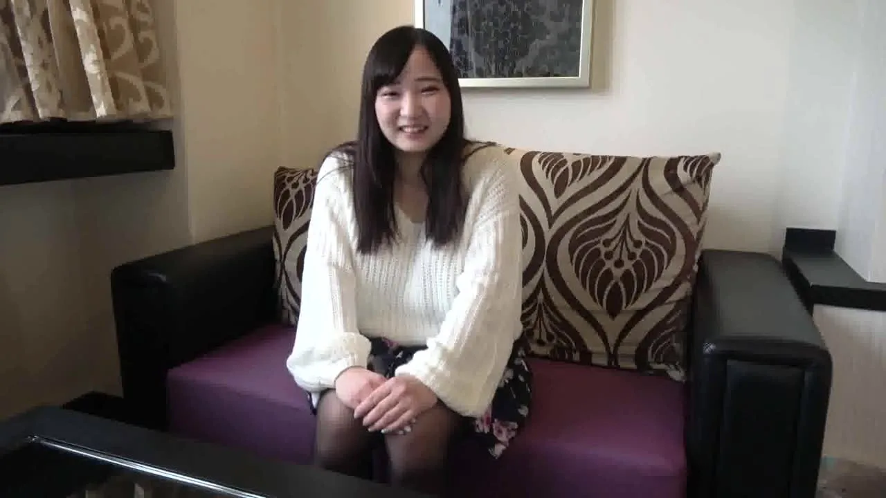 【無修正】きよら20歳　敏感ズブ濡れムチムチ女子大生に大量中出し - FC2 Video - 206749