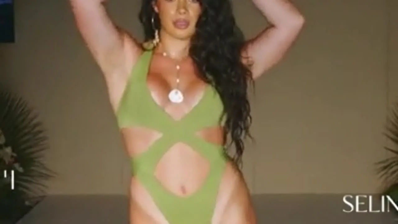 モデルのお尻２１０ - FC2 Video - 209206