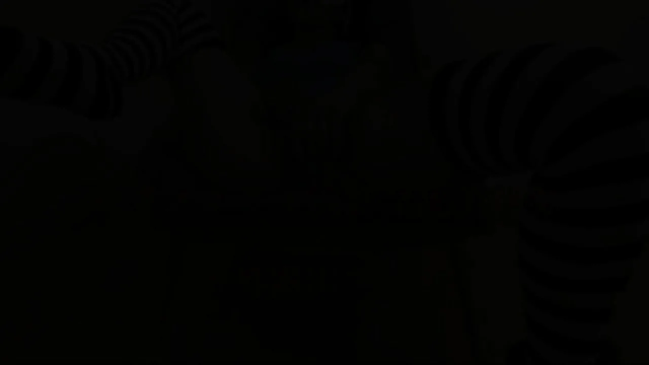 42歳スタイル抜群淫乱美熟女と野外セクロス - FC2 Video - 209708