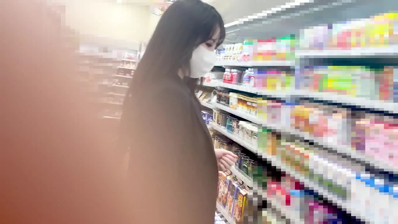 美人OLローアングル▷パイパンまんこがパンストから丸見え【パンチラ逆さ撮り】 - FC2 Video - 210755