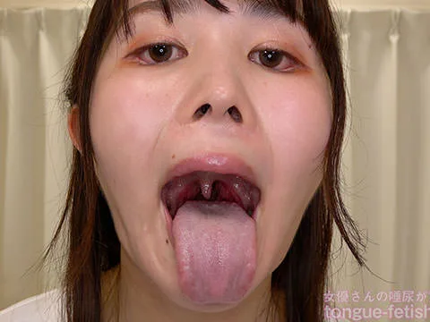 【舌フェチベロフェチ】幾田まちのエロ長い舌と口内をじっくり観察 - FC2 Video - 211670