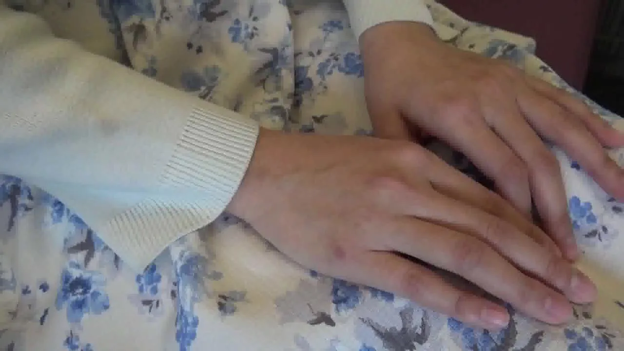 【無修正】あやの23歳　純朴な清楚系エロボディ美巨乳OLに大量中出し - FC2 Video - 212060