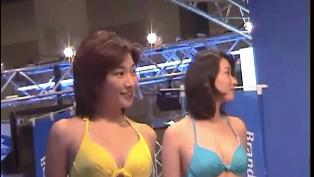 ★レースクイーンスペシャル　トップシークレット（114）個人撮影　素人撮影.mp4 - FC2 Video - 212613