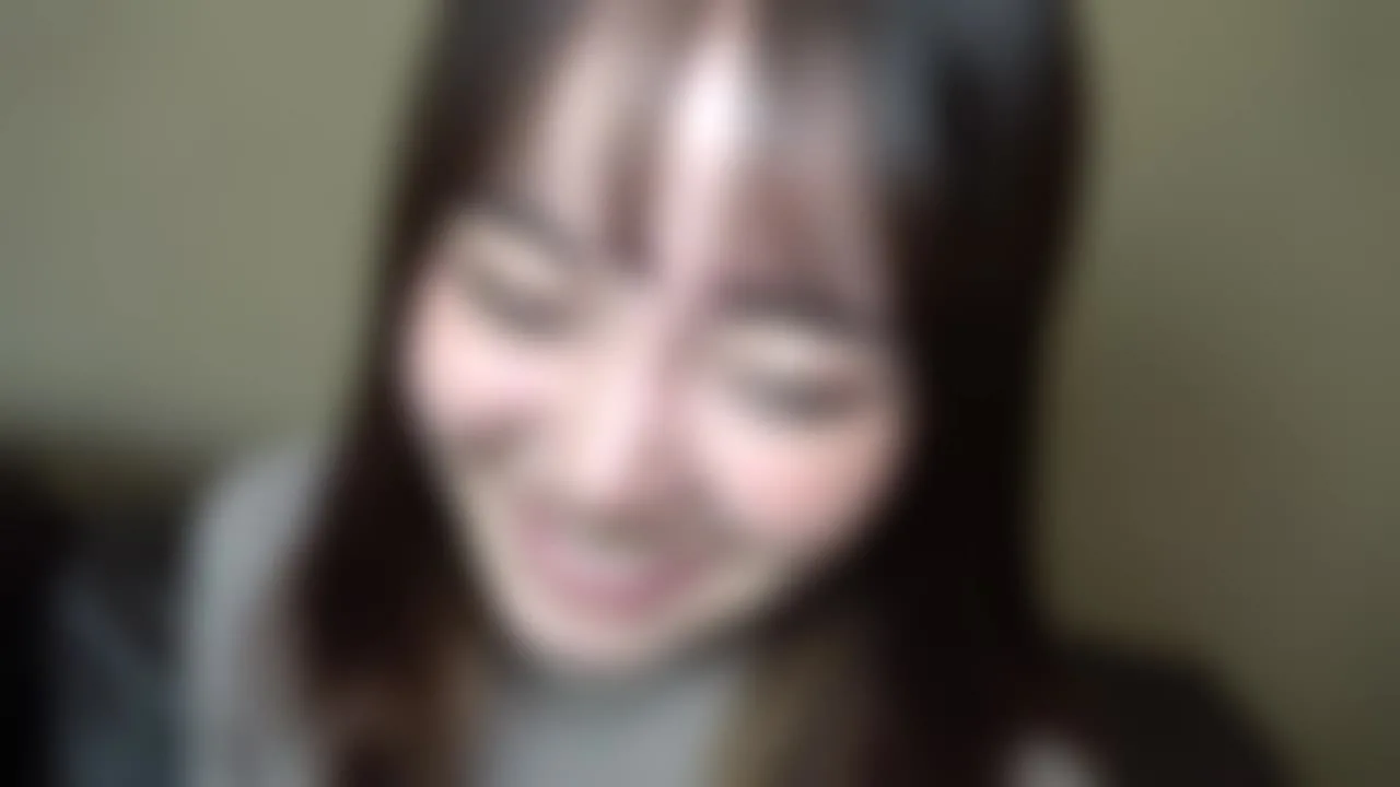 【汁王新作】爆乳Hカップ犬系女子!ぜひ見てください。 - FC2 Video - 213040