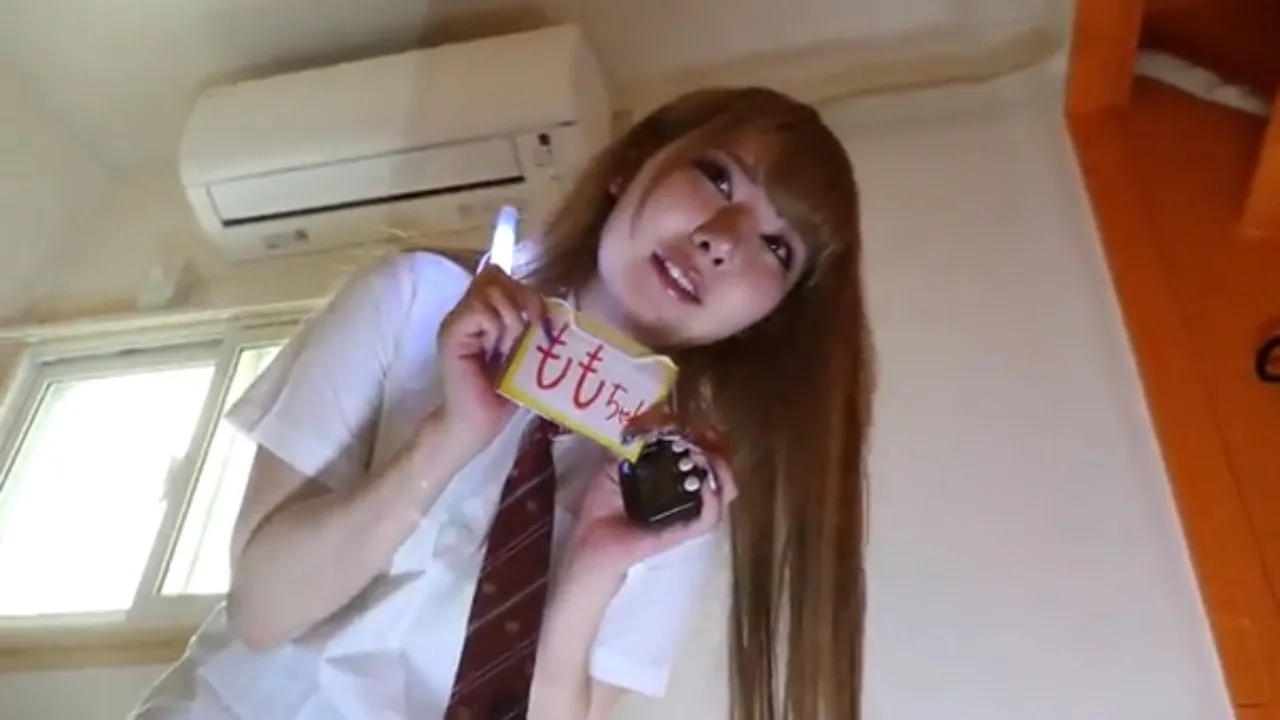 制服コスプレ見学クラブ潜入ルポその1色白ギャル系ももちゃん - FC2 Video - 215661