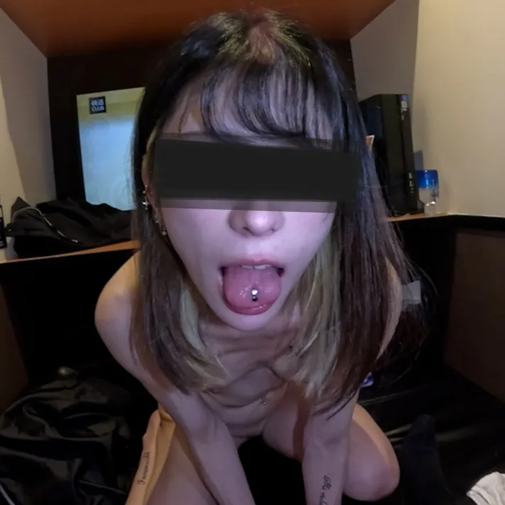 ド変態ヤンキー妻にネカフェでフェラさせながらマ●コと肛門を同時責め☆ - FC2 Video - 216067