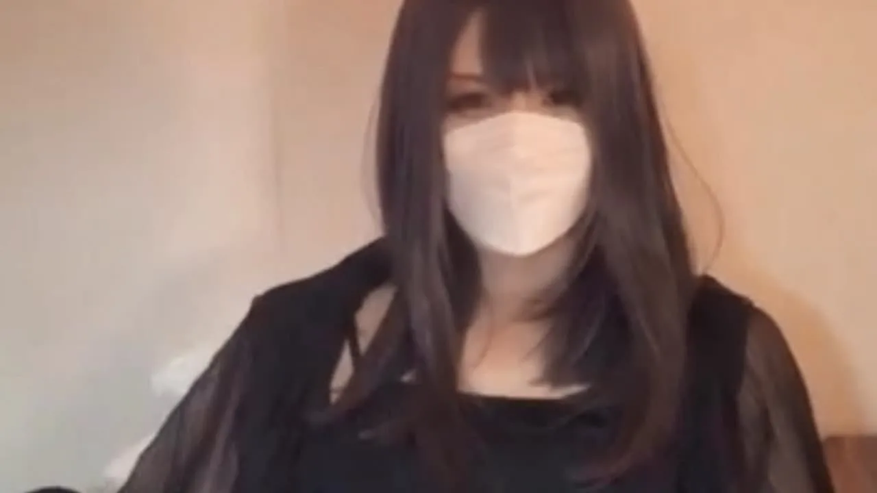 サンプル：【個撮】ホテルで配信しながらオナニーする男の*の動画 - FC2 Video - 219183