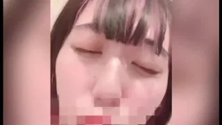 【顔晒し/大量ごっくん】愛嬌たっぷりな満面の笑みで鼻穴伸ばして中年男のチンポを根本まで咥え込むセルフイラマで愛情搾精！ - FC2 Video - 219509