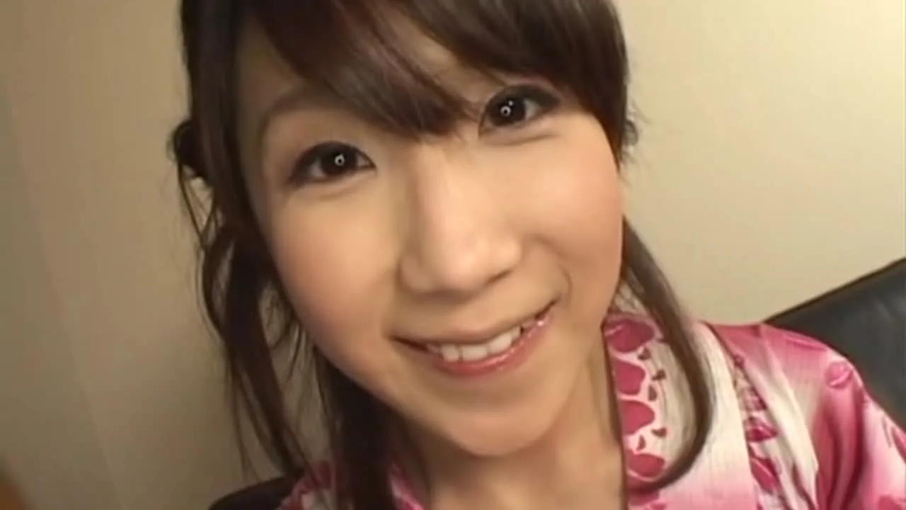 【人妻】28歳・若妻・愛さん お掃除フェラにチャレンジ - FC2 Video - 220551