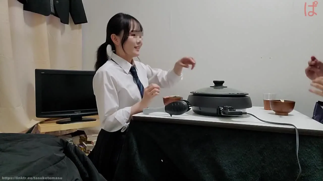 制服のおんなのことお泊り.mp4 - FC2 Video - 221426