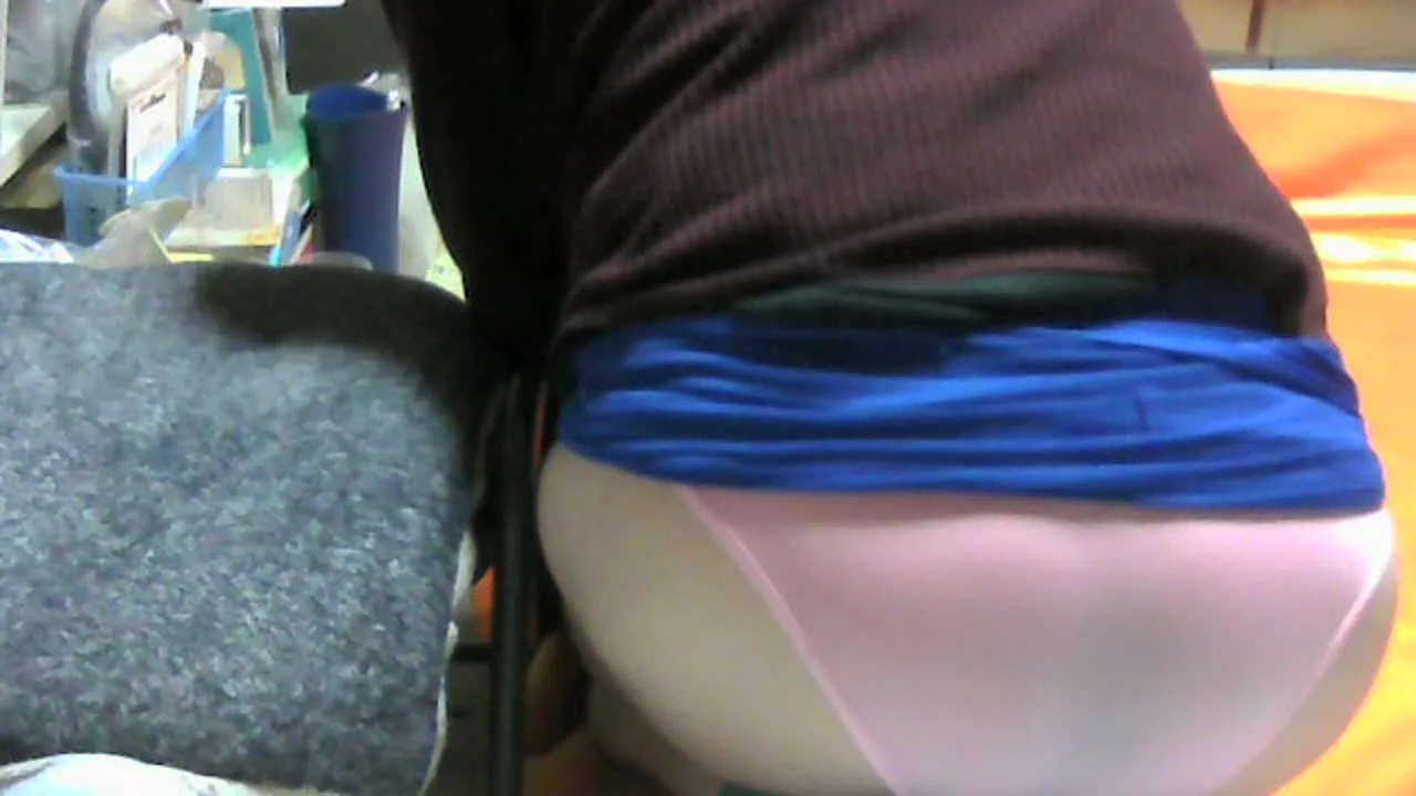 男の*♡　ちっぱい乳首・ミニスカ・お尻・もっこりパンティ。 - FC2 Video - 221686