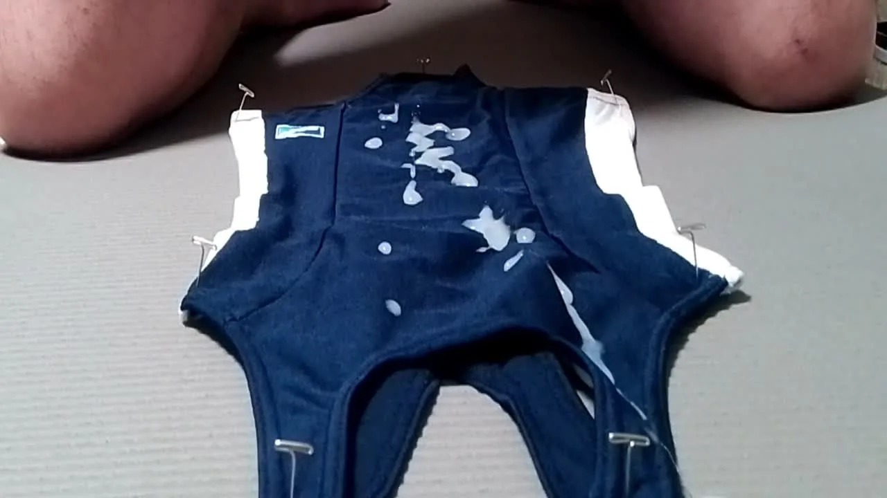 スクール水着に射精 - FC2 Video - 221760