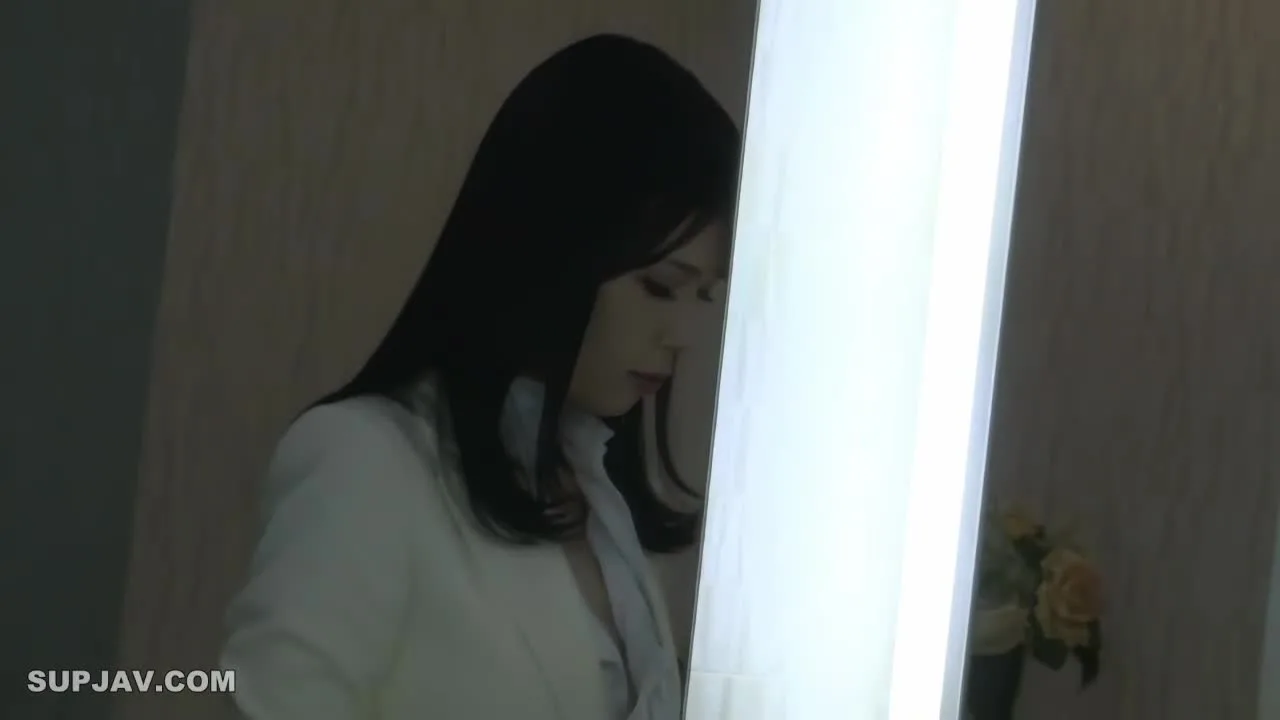 社内で無茶苦茶にしてやりました。【無】 - FC2 Video - 222585