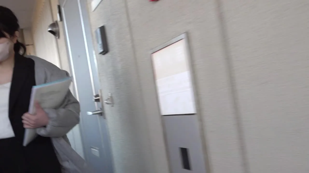 宮崎から上京した18歳の物件探し。希望は日当たり良好の東京から70分で家賃8万円以内 - FC2 Video - 223274