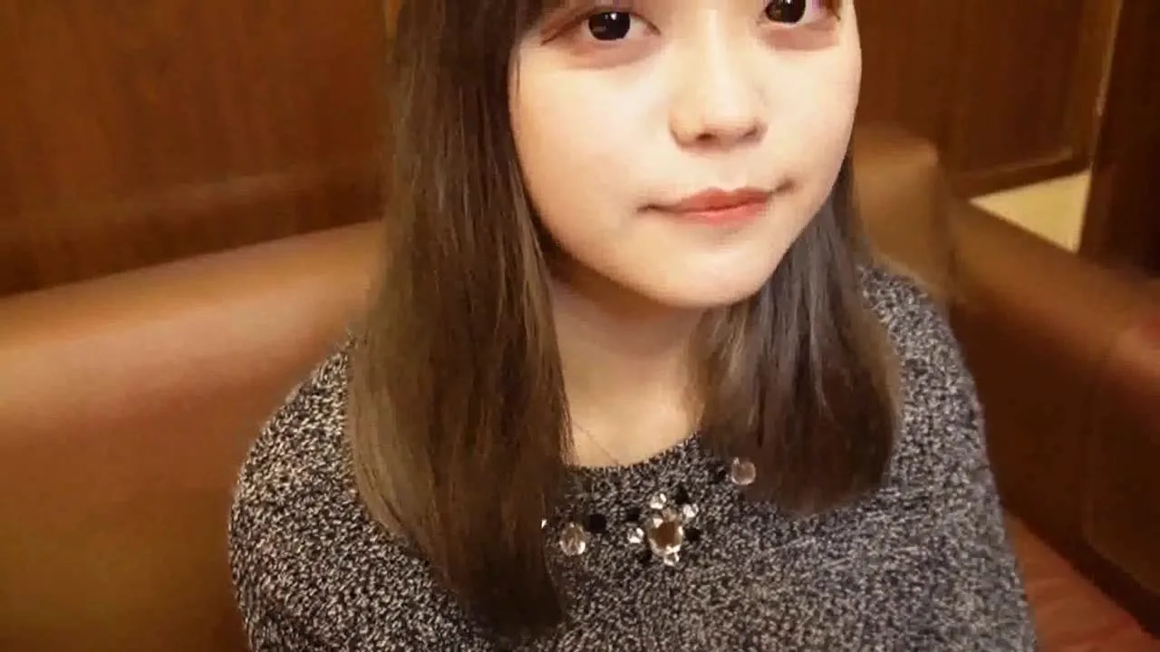 【無修正】もか19歳　美乳グチョ濡れパイパン美女に大量中出し - FC2 Video - 224017