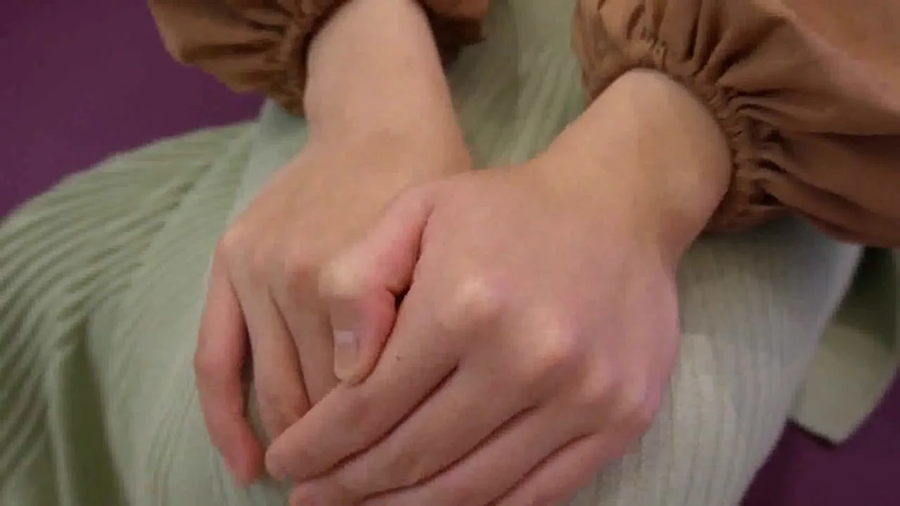 【無修正】まりん22歳　秘蔵の地味系ドスケベ陰キャ女〇大生に大量中出し - FC2 Video - 224297