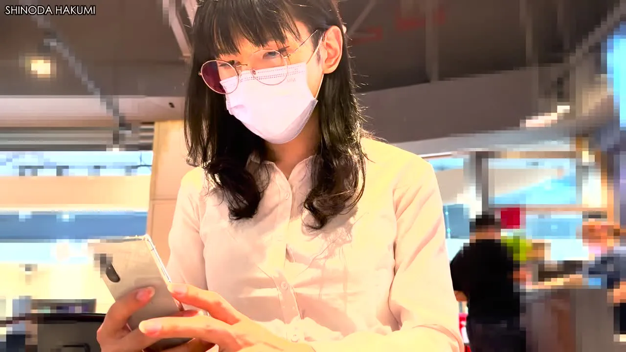 HA15 OLの尻穴は超ロングビーズで塞がれ店内での露出！ - FC2 Video - 224732