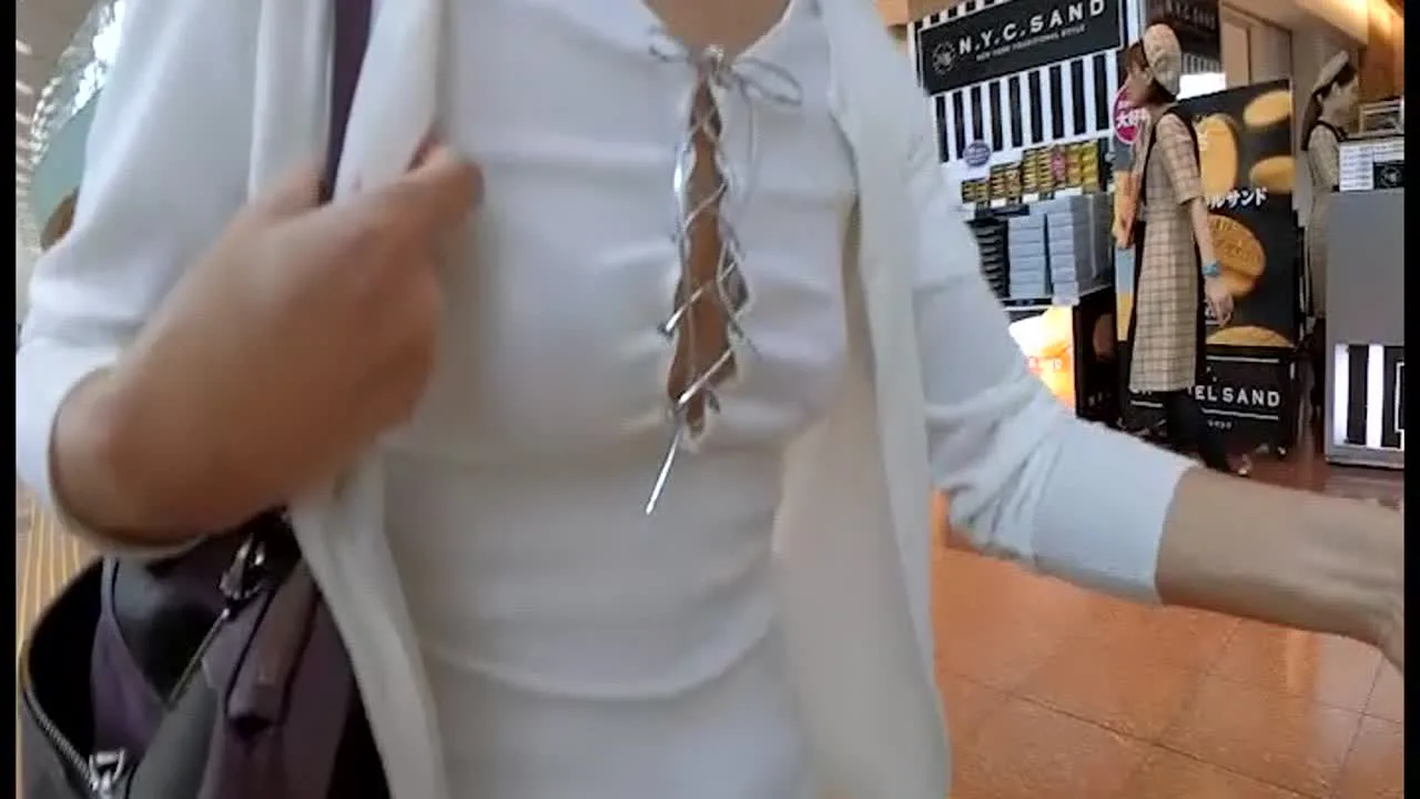 ノーブラフライト、ローターオナニー編① - FC2 Video - 226588