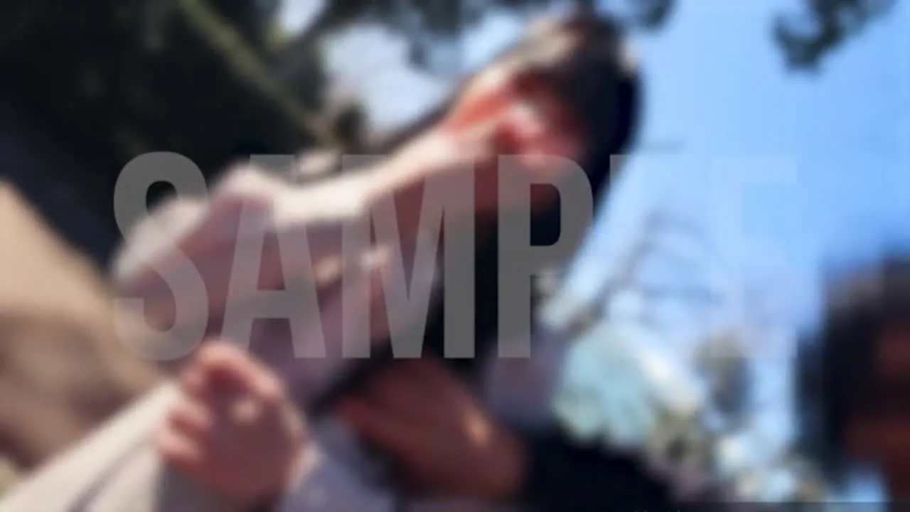 【18歳・お嬢様】まだ経験浅くてセックスの楽しみがわからない無垢なお嬢様。生中出し。 - FC2 Video - 226876