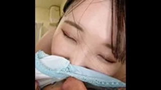 【臭いフェチ】綾香ちゃんのパンツくんくん嗅いで酔いしれる♡ - FC2 Video - 226914