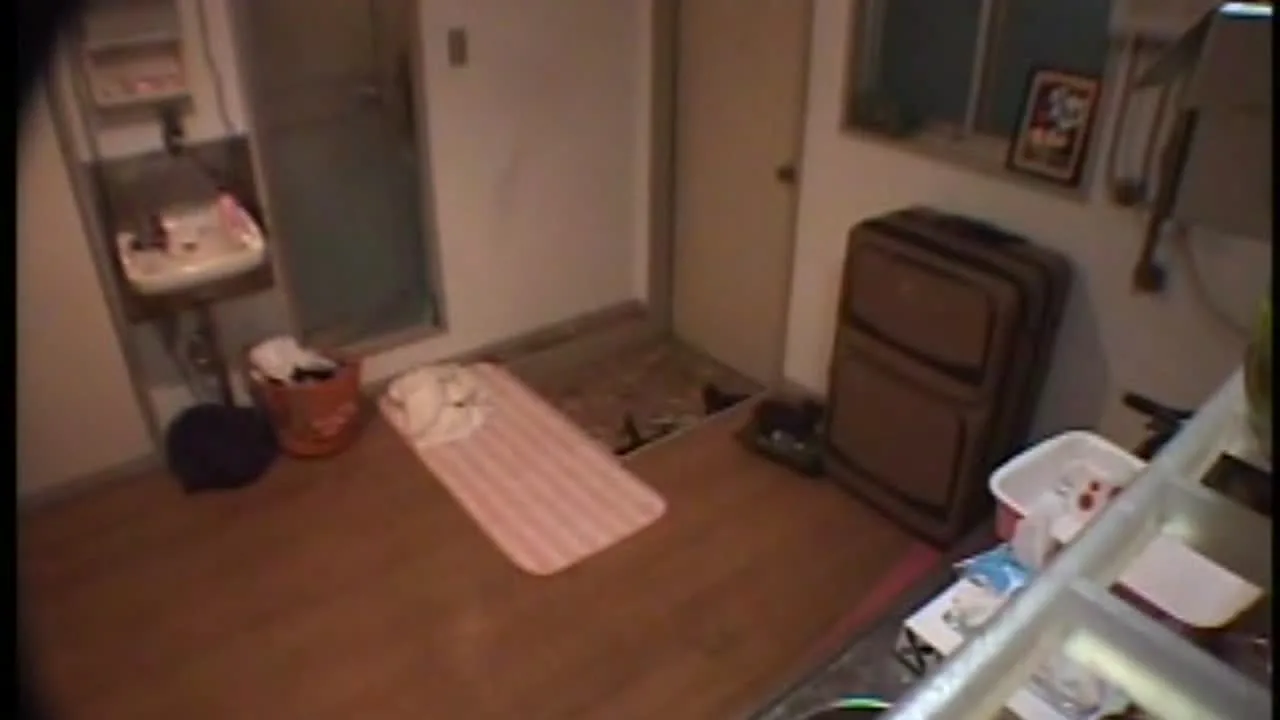 【人妻】宅配業者を誘惑する変態露出女 4日目 - FC2 Video - 227393