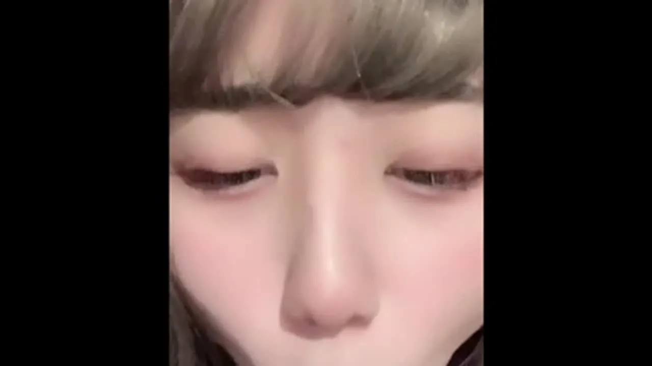 容姿端麗で汚れを知らない今時ムスメを呼び出しお金と引き換えにおじさん達の無洗チンポを即尺ご奉仕させた記録を公開する。 - FC2 Video - 227421