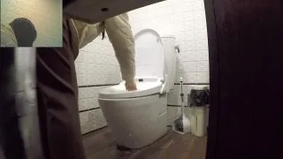 美女達の洗面所レポート 色白美脚の女子アナ風美女の整えられたヘア - FC2 Video - 227603