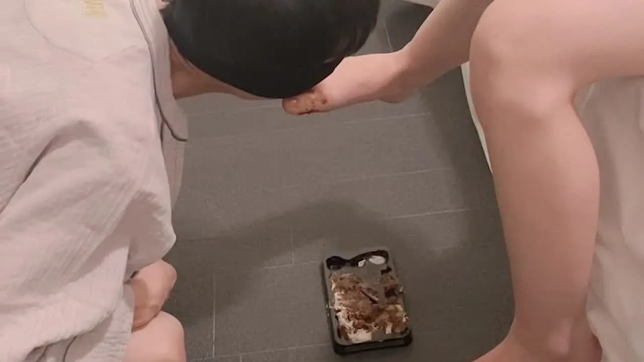 Foodcrush ドM男にエサやりしたよ♡ - FC2 Video - 229208