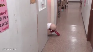 教育実習生が巨根と聞きつけ校内中どこでも求愛を仕掛ける。 - FC2 Video - 236725