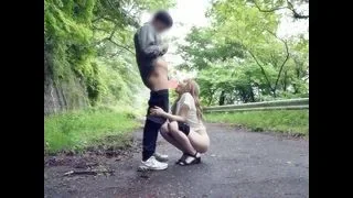 Ｈカップ９０ｃｍデカ尻の金髪ギャルが野外で赤面露出！車窓から他人へデカパイ見せつけ・青カンＳＥＸに興 - FC2 Video - 237015