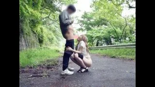 Hカップ90cmデカ尻の金髪ギャルが野外で赤面露出!車窓から他人へデカパイ見せつけ・青カンSEXに興 - FC2 Video - 237015