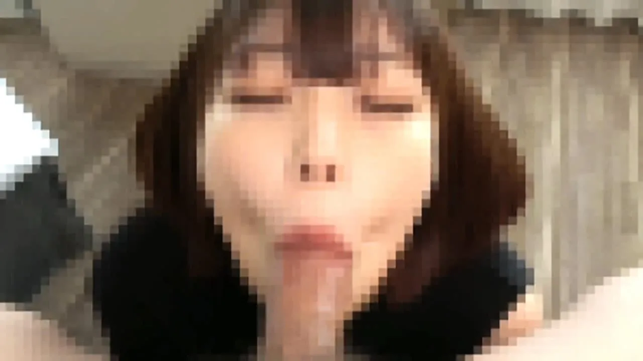 下品すぎる即尺ひょっとこバキュームフェラ→口内発射を余裕でこなす変態女子大生！チンポ大好き女！ - FC2 Video - 239772