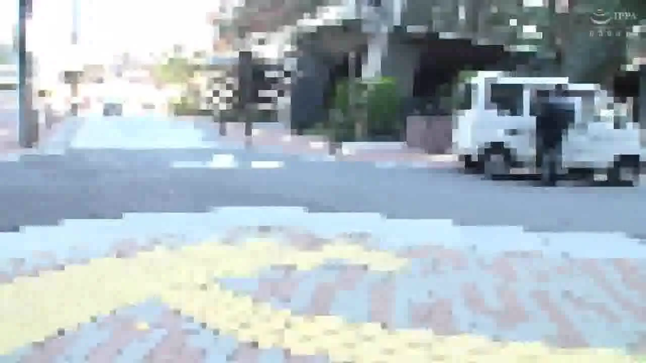 【人妻】ナンパした奥様にちょっとエッチなモニター調査をお願い！18cmのデカマラをいきな - FC2 Video - 240714