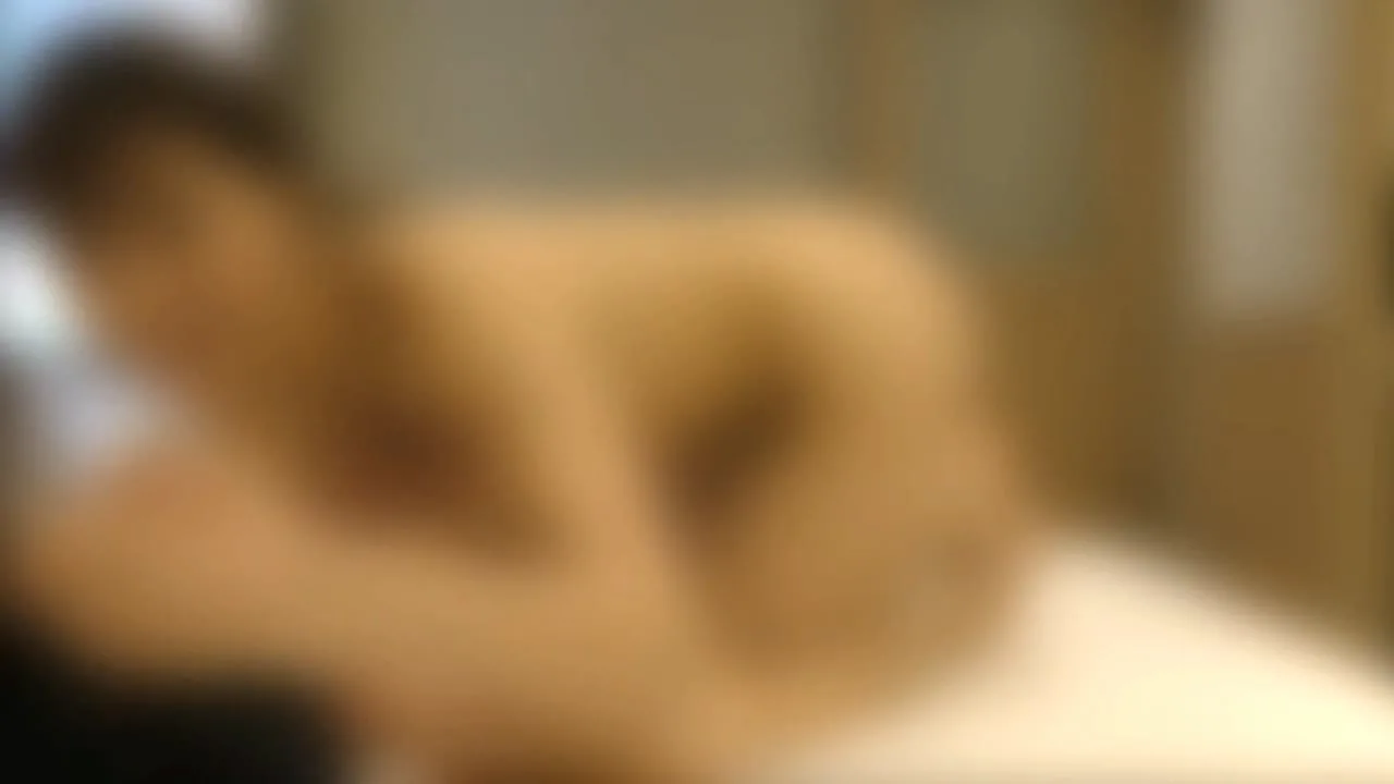 超アグレッシブにМ男を責めるＳ痴女 ヌルヌルの唾液と顔面騎乗の嵐で刺激的なテンションはМＡＸに - FC2 Video - 243352