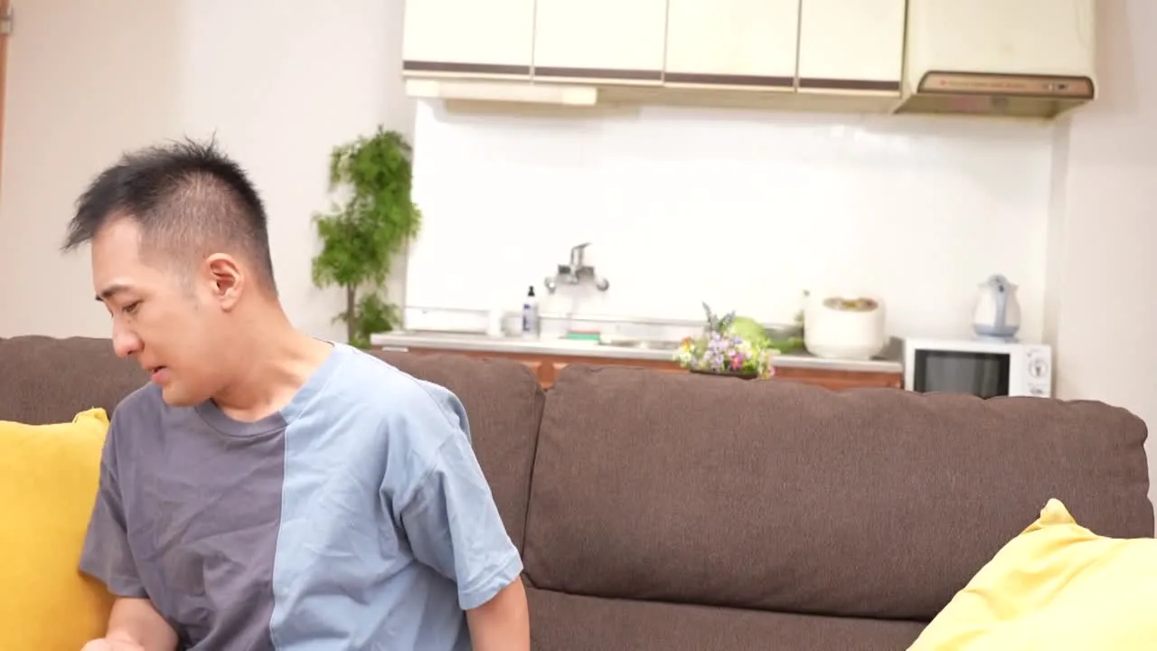 プリプリのデカ桃尻ＯＬは狙った男を絶対に堕とす悪女だった…既婚上司の家へ押しかけ夫婦の寝室でエロ尻ゆ - FC2 Video - 244560