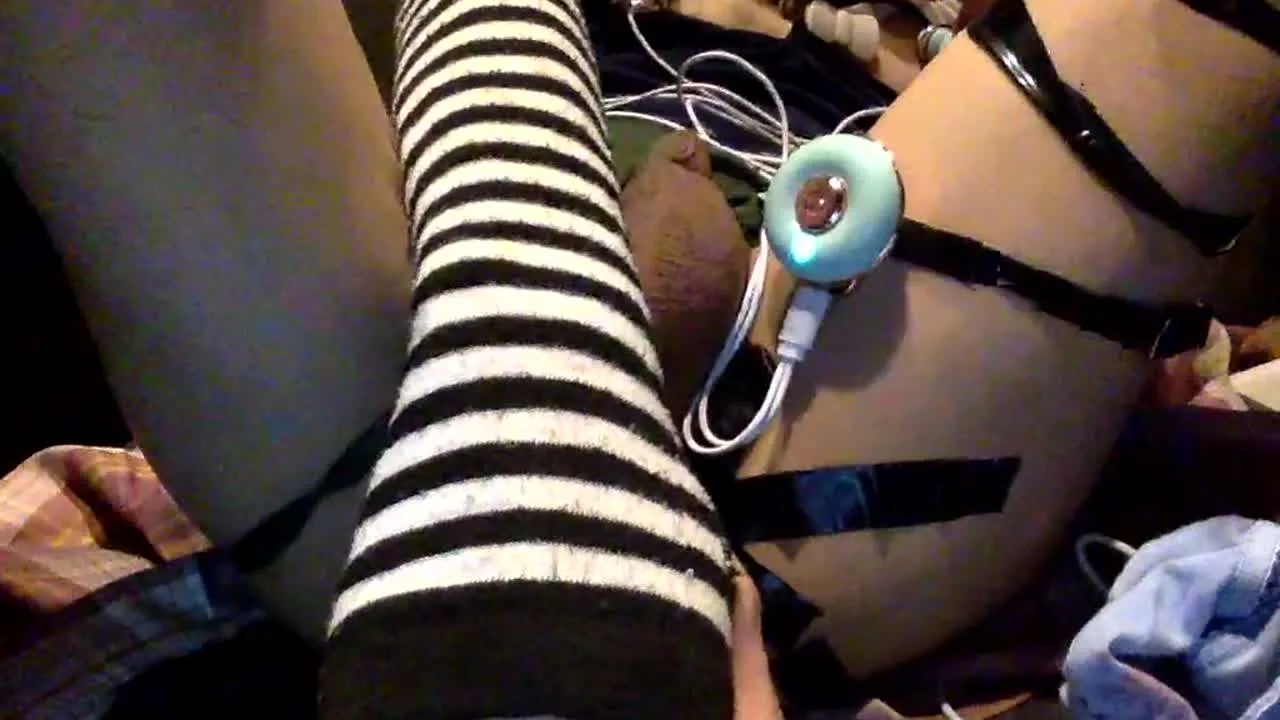 （生配信）女装*　ツインテールりおちゃんがリアルにアクメするお部屋 - FC2 Video - 248045