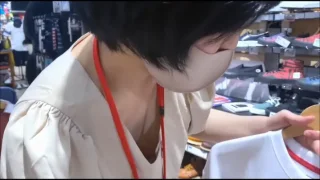 スポーツ用品店員さんとコインランドリー店員さんの胸チラ - FC2 Video - 251342