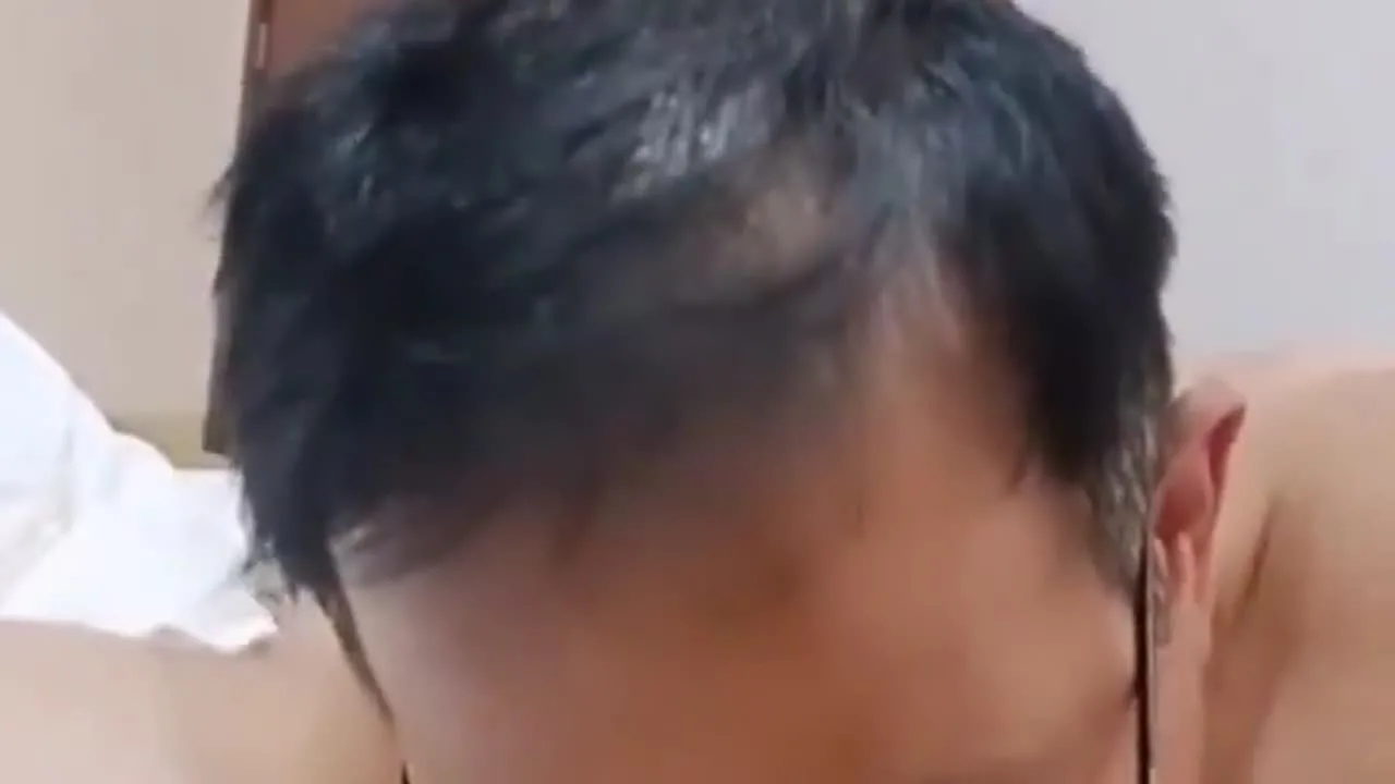 有點帥又有點猥瑣的眼鏡大叔 - FC2 Video - 253209