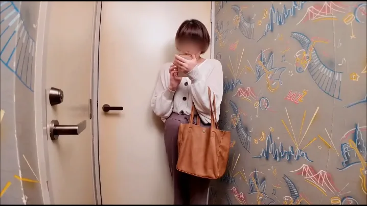 熟女デリヘル呼んだら近所に住んでる奥さんが体験入店でやってきた、、、 - FC2 Video - 254732