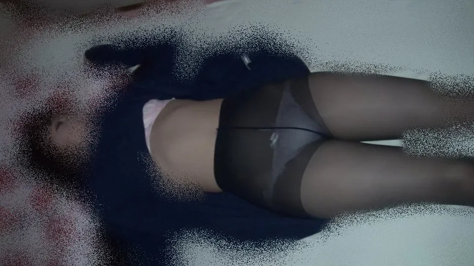 色白でお人形さんみたいな女の子が隣で寝ていたら・・・こうなりますｗ【個人撮影・無修正】.mp4 - FC2 Video - 256223