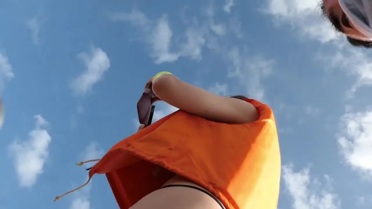 マッチングアプリで知り合った**女子大生とえっちなクルージング航海 船の上で公開オナニーショー - FC2 Video - 256723