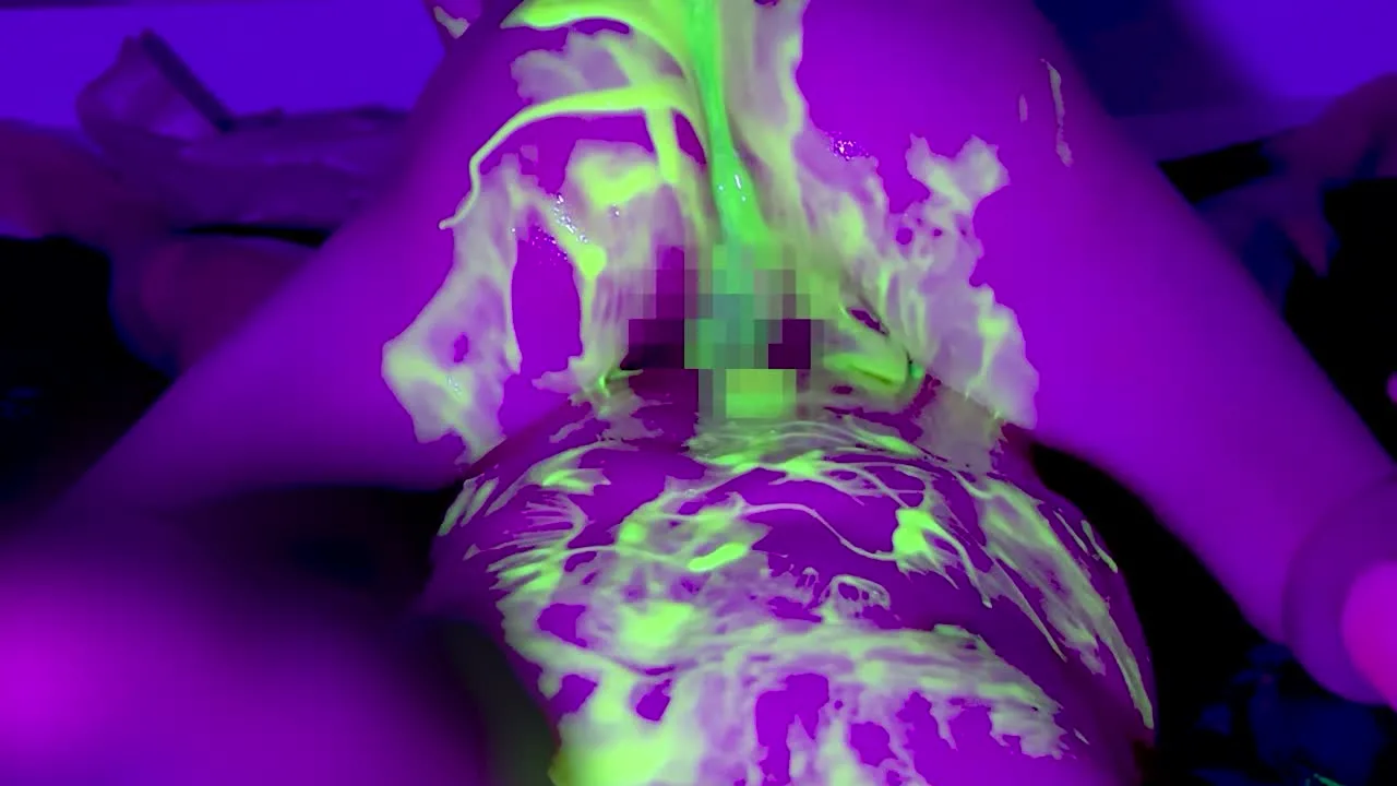 ジェイ君コラボ企画2024❤第一弾！蛍光ローションプレイでドログチャ濃厚SEX！！ - FC2 Video - 257247