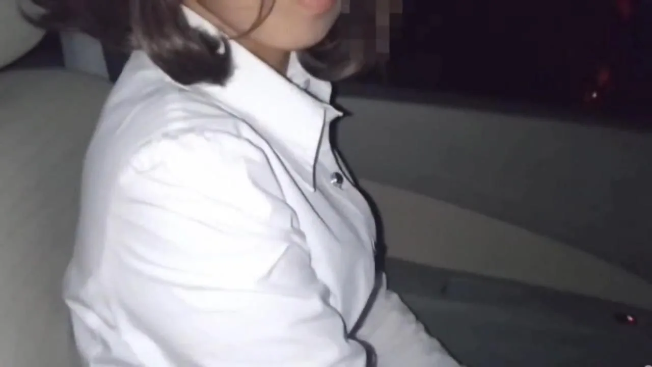 【個人撮影　完全素人　人妻】送ってくれたお礼に仕事帰りの車内フェラ!お家のエッチも合わせて4射精!. - FC2 Video - 258192