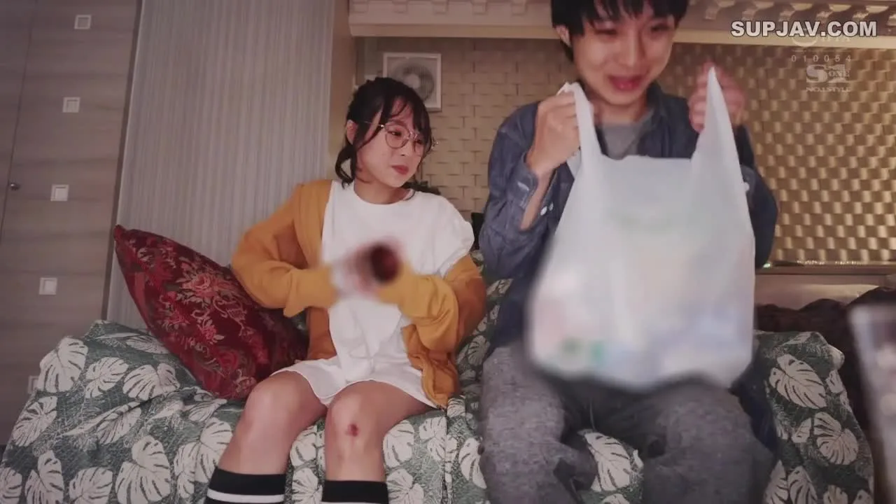 #童貞ｸﾝと美巨乳女子を10発射精するまで閉じ込めてみた - FC2 Video - 259076