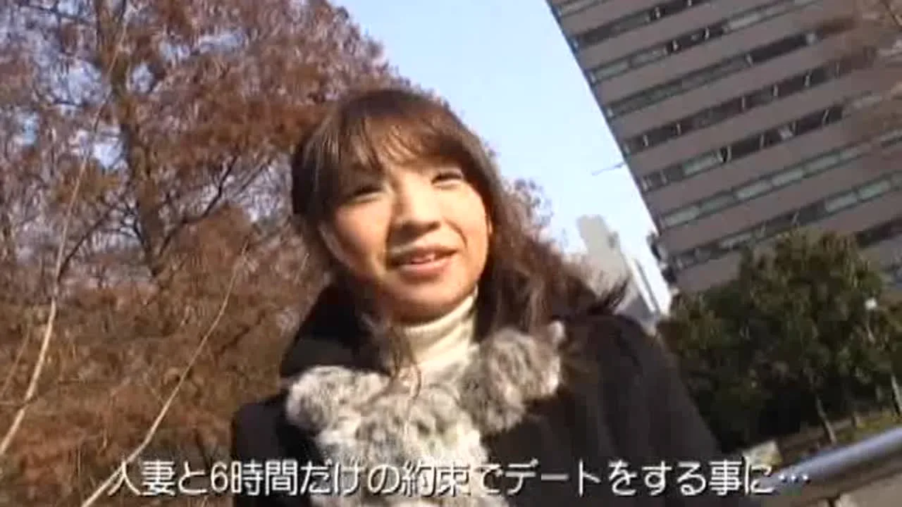 【人妻】欲求不満を抱き、激しいSEXを切望する淫乱妻たち　素人妻２名　その１４ - FC2 Video - 259846