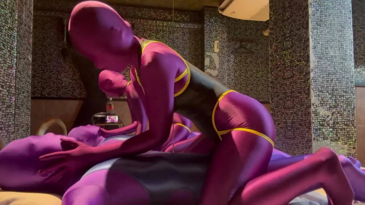 【ゼンタイ】紫のZENTAIでスリスリNo.983 - FC2 Video - 259902