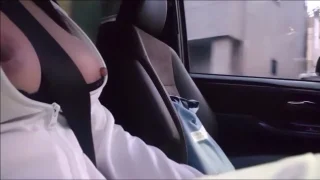 都心のネオンに映し出される車内露出おっぱいは凄く淫乱に見えます - FC2 Video - 260294