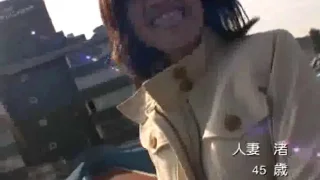 【人妻】欲求不満を抱き、激しいSEXを切望する淫乱妻たち　素人妻２名　その２８ - FC2 Video - 261792