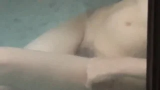 日光のホテル徳川、ベランダの部屋付き露天風呂に入湯している妻の貧乳真理子をトウサツ ② - FC2 Video - 262032